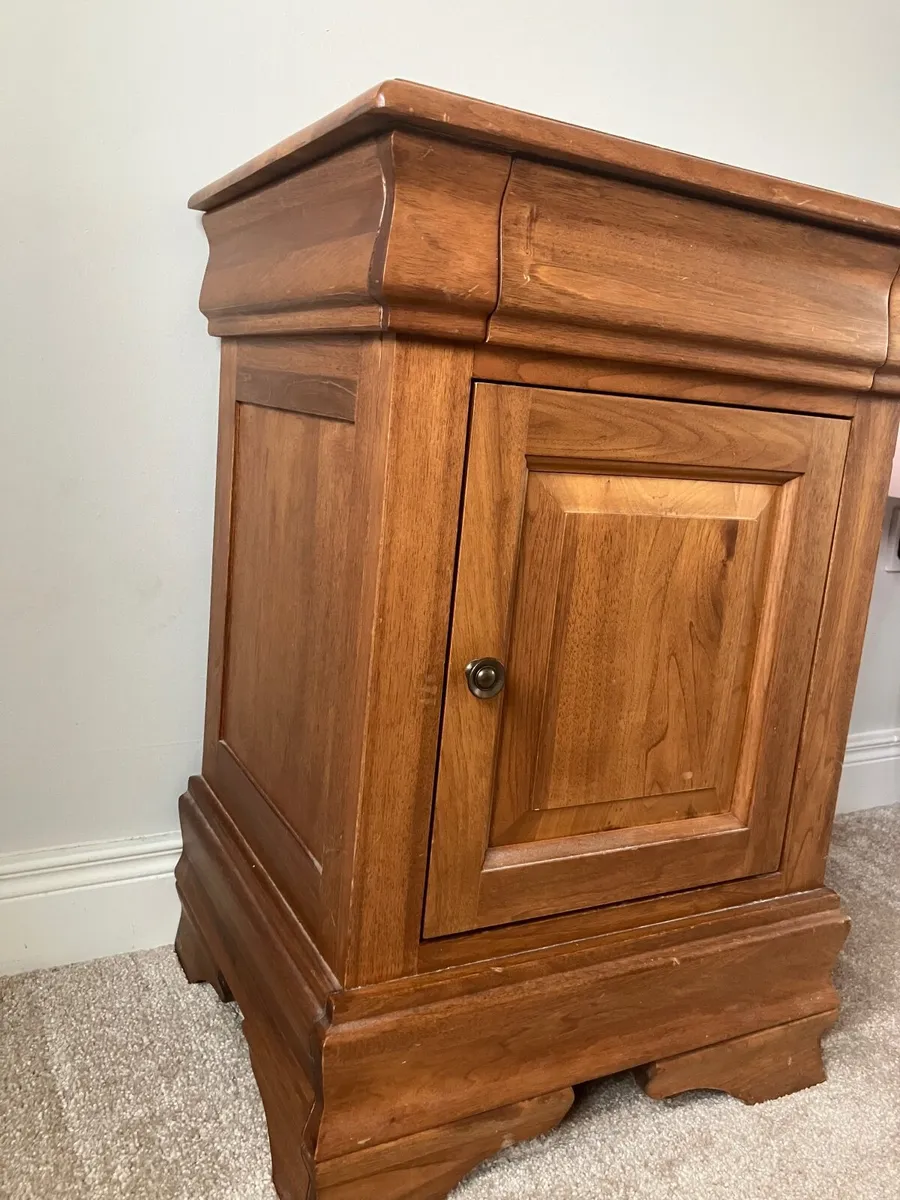 Bedside table - Image 4