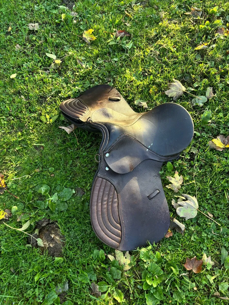 15” brown saddle - Image 2