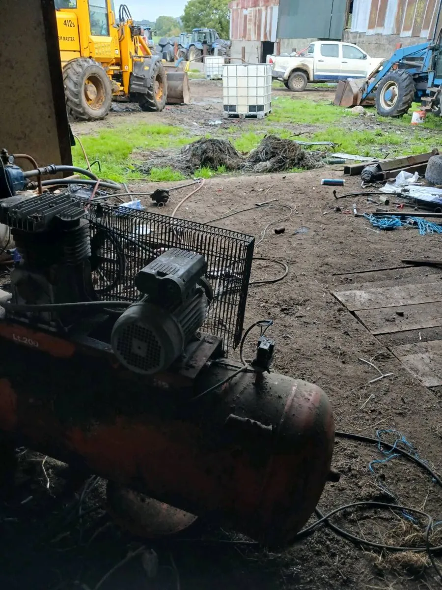 Air compressor - Image 2