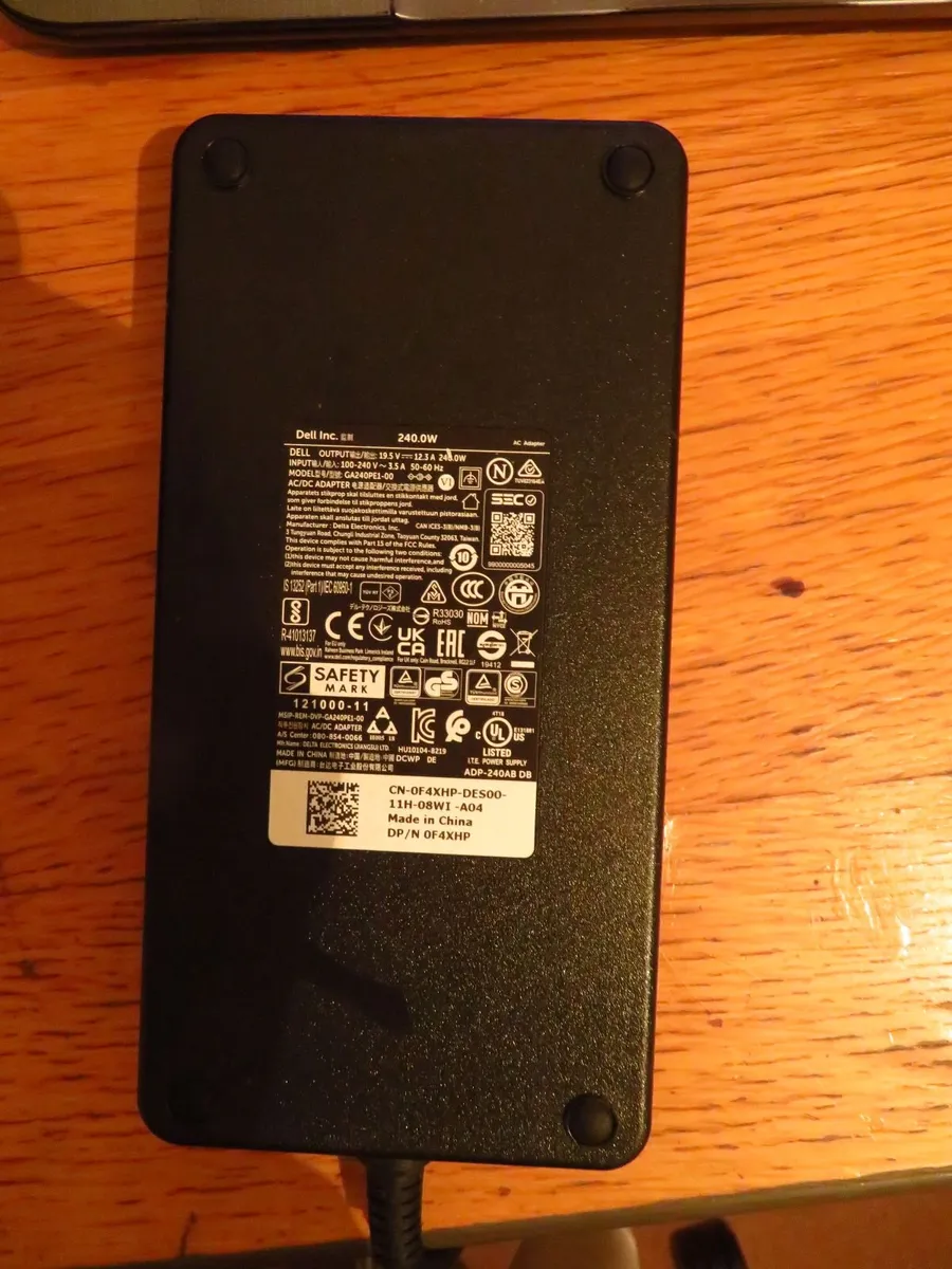 240 Watt Dell Charger - Image 3