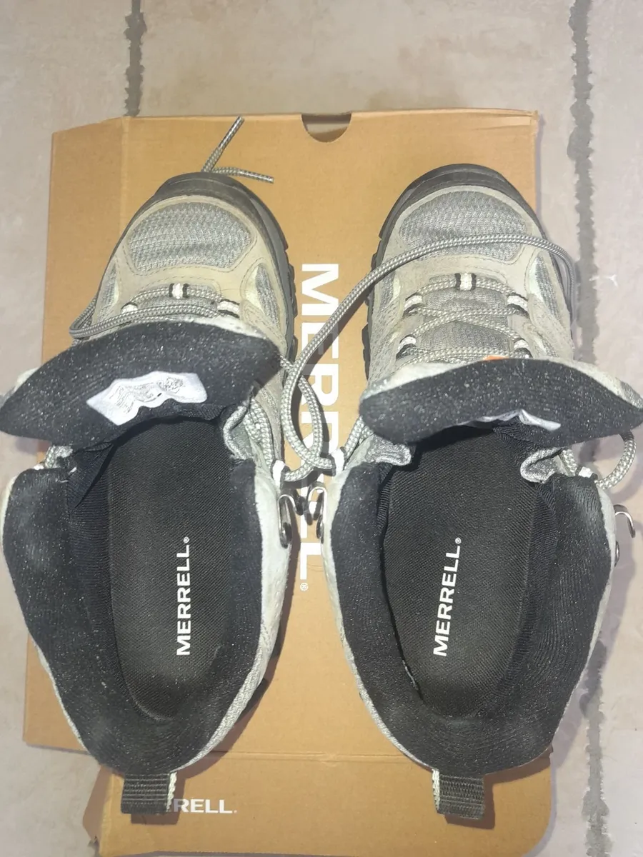 Hiking boots - Image 4