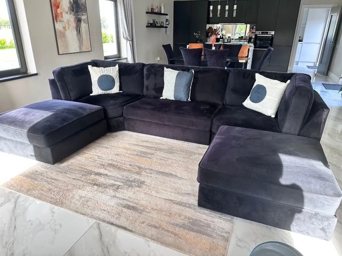 U shape sofa - Image 3