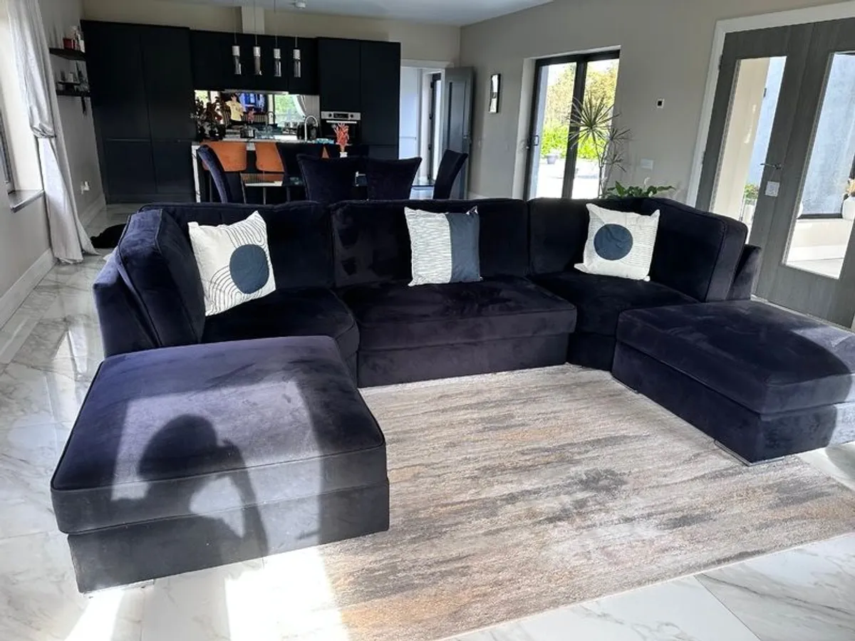 U shape sofa - Image 4