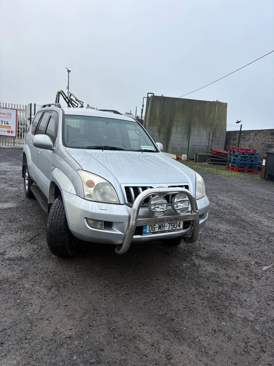 06 Toyota landcruiser crewcab - Image 1