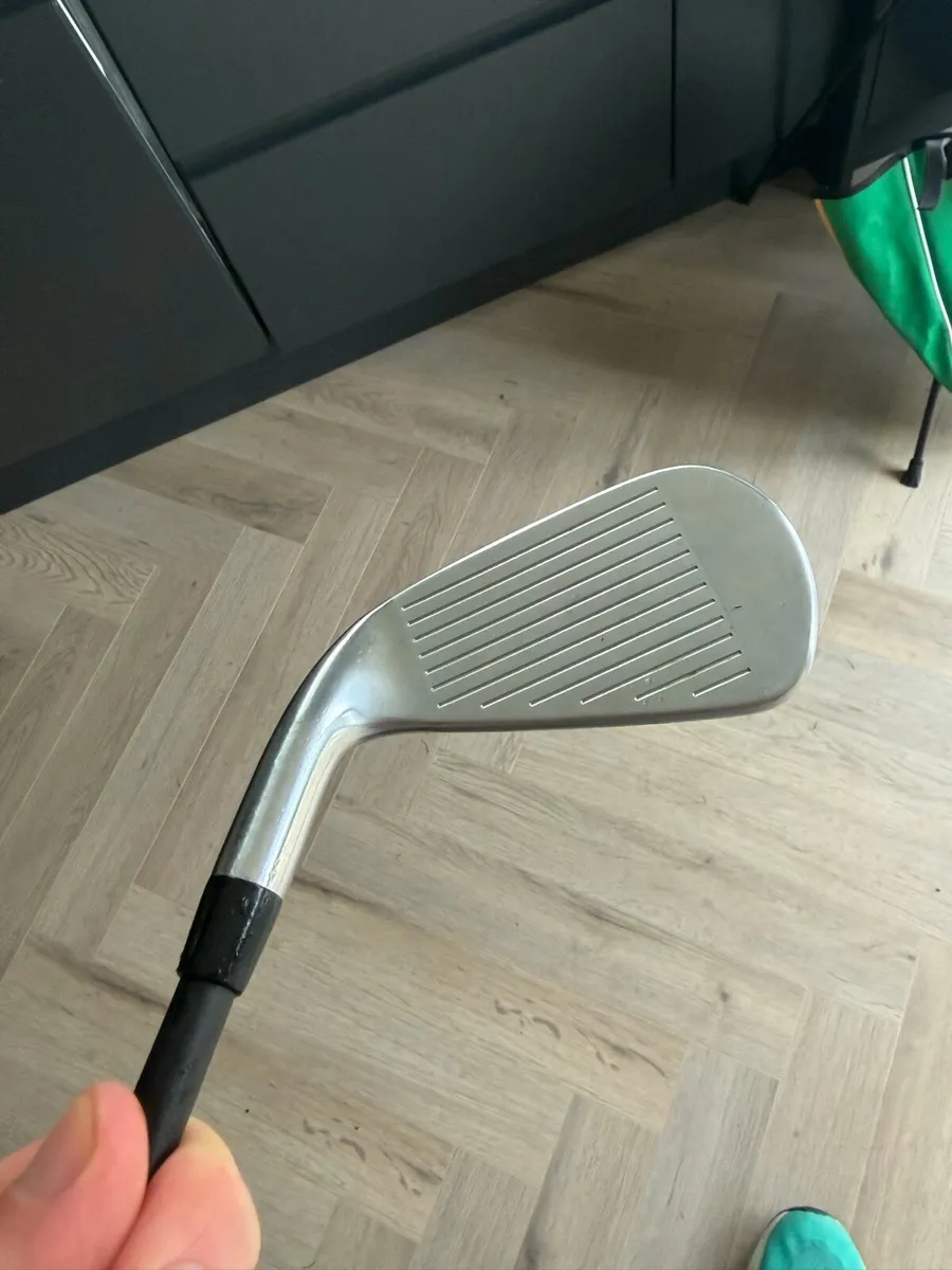 Titleist u505 4iron - upgrade shaft - Image 3