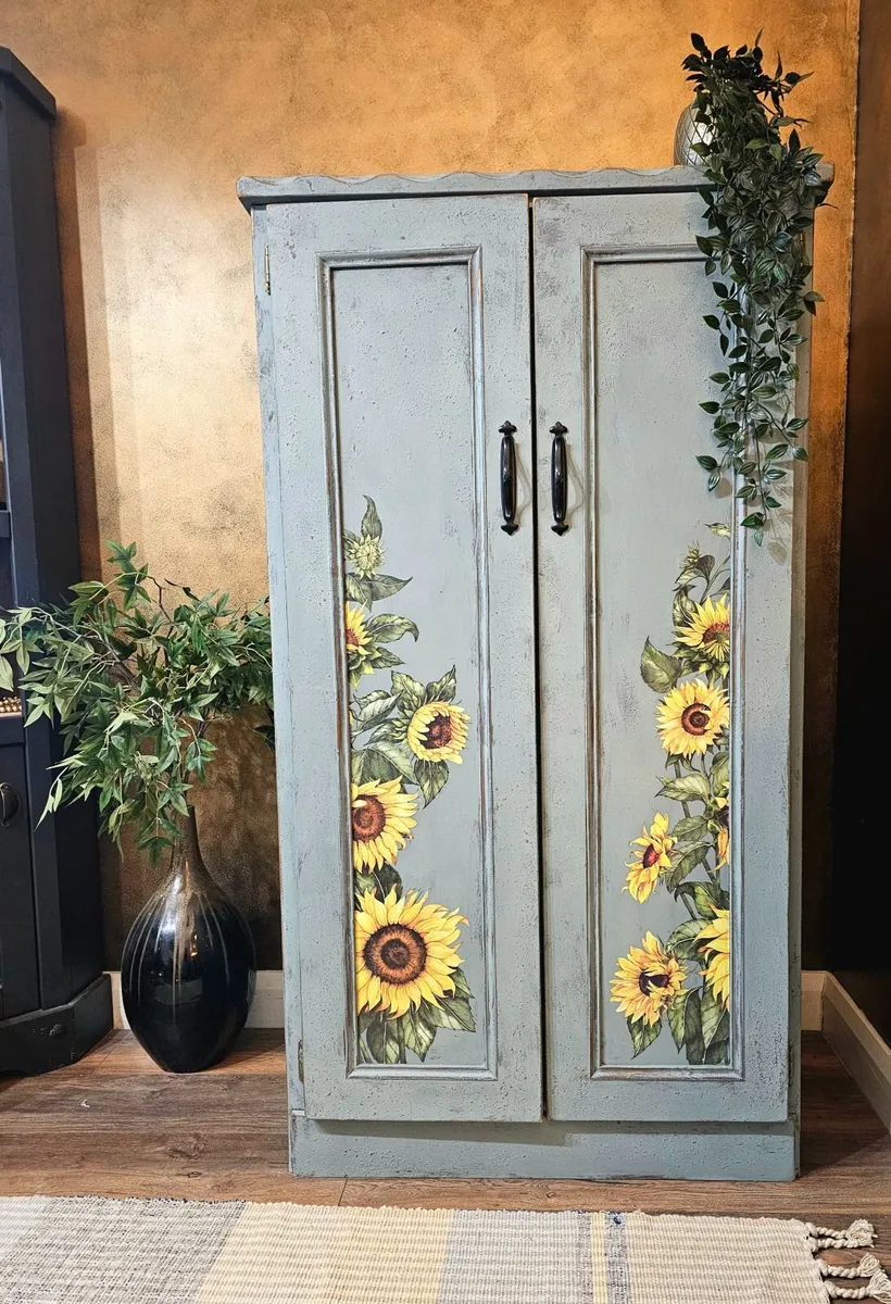 Small Wardrobe - Image 1
