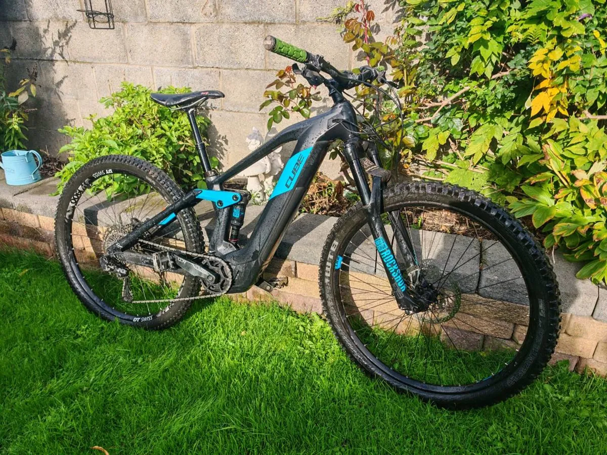 Cube Stereo Hybrid 140 HPC Race 625 Carbon FS eMTB - Image 1