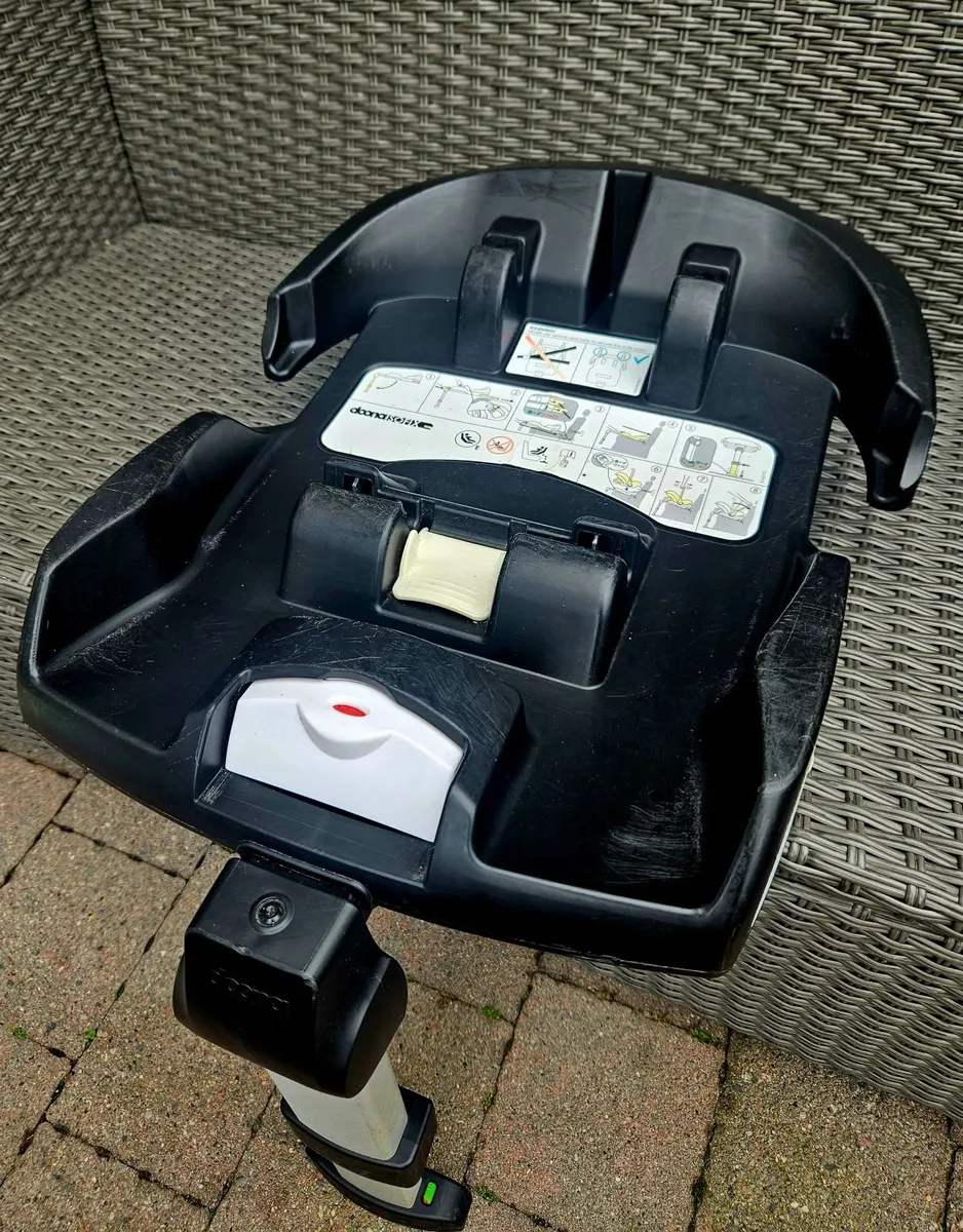 Doona Isofix Base with Adjustable Support Leg - Image 2