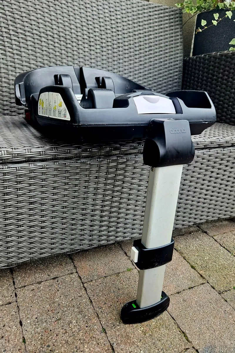 Doona Isofix Base with Adjustable Support Leg - Image 1