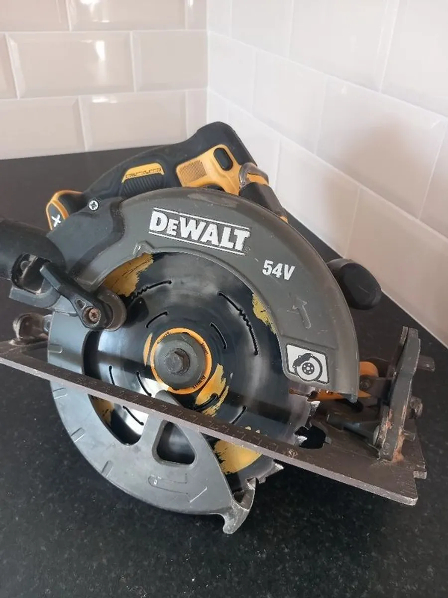dewalt skill saw 54v - Image 2