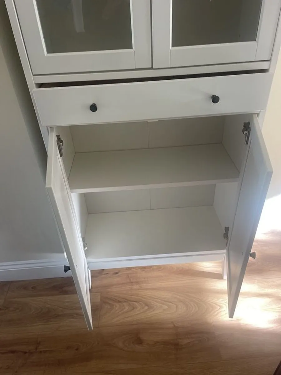 dresser - Image 3