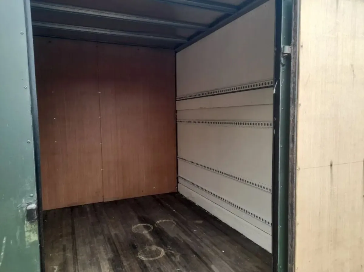 Storage unit shed garage workshop 10ft x 10ft - Image 1