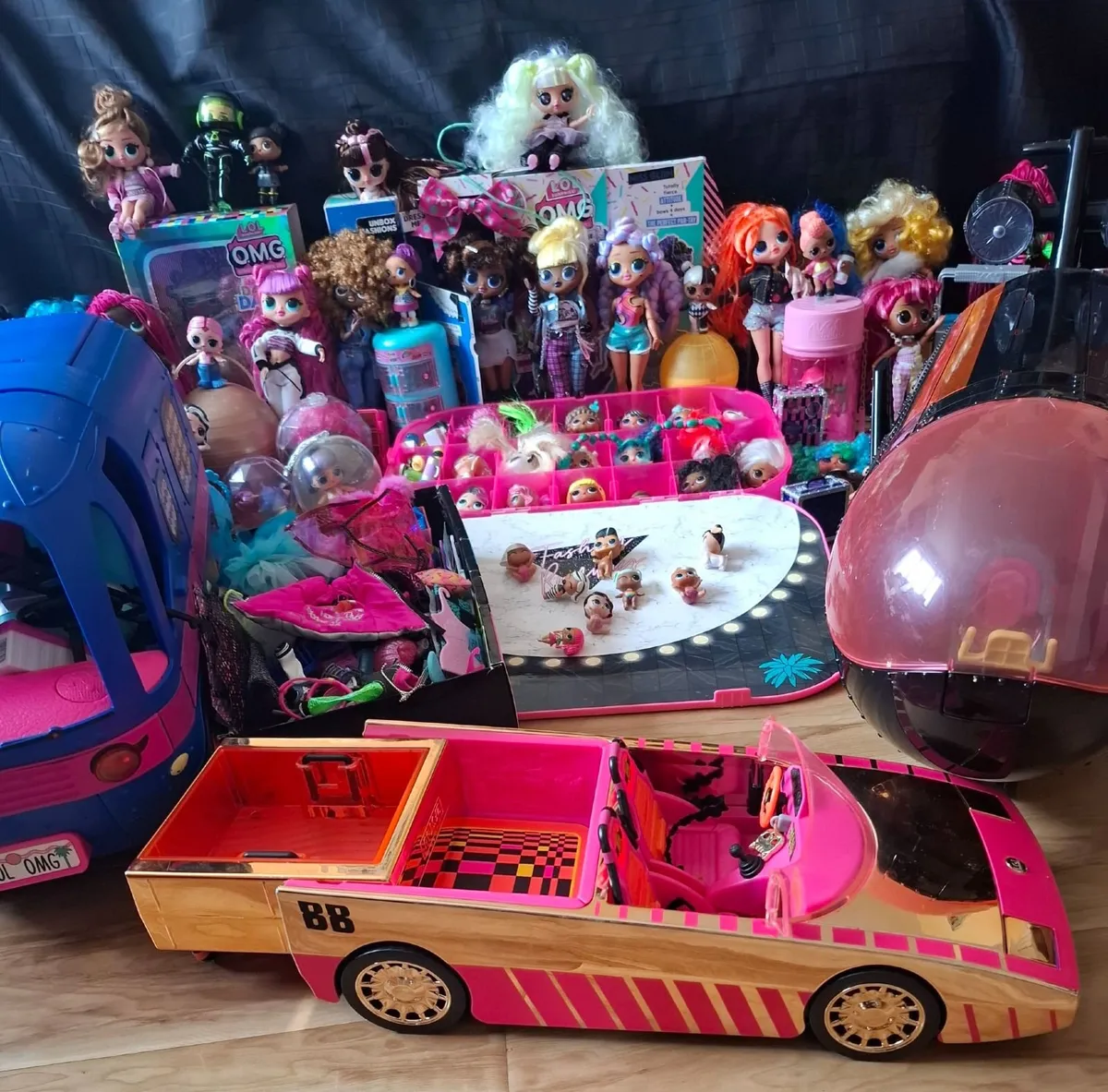 LOL Bundle, Glamper, Airplane, Car, Dolls, Xmas - Image 1