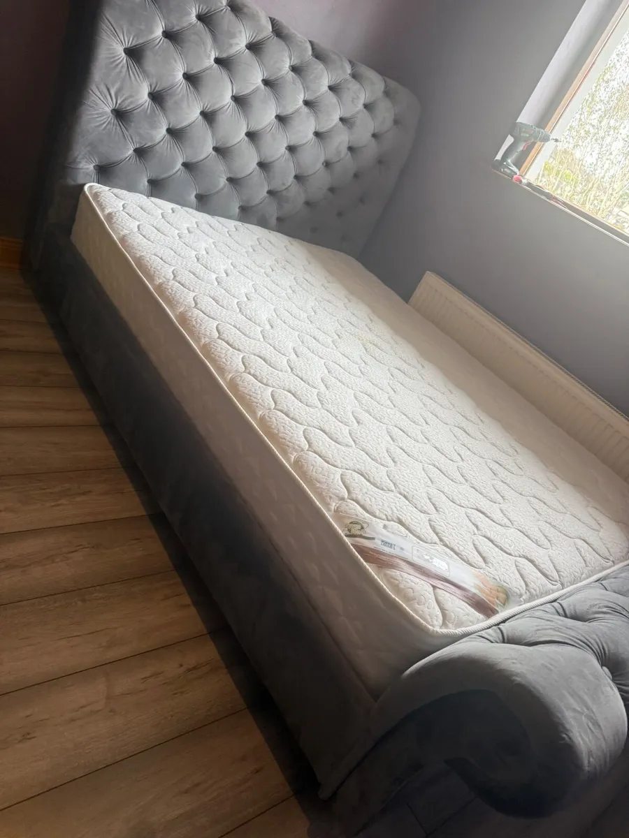 Double bed frame 6ft - Image 1