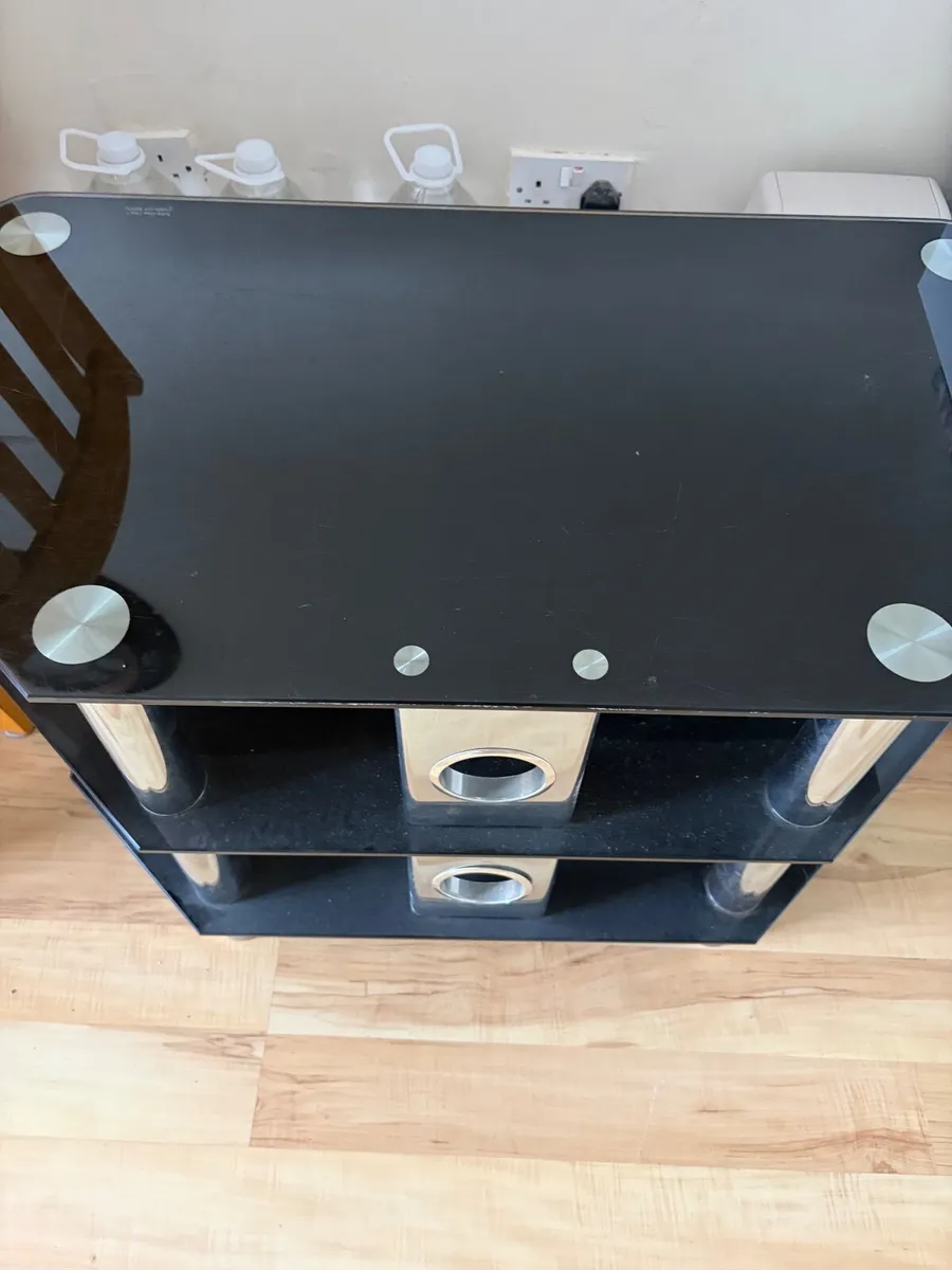 Tv stand - Image 1