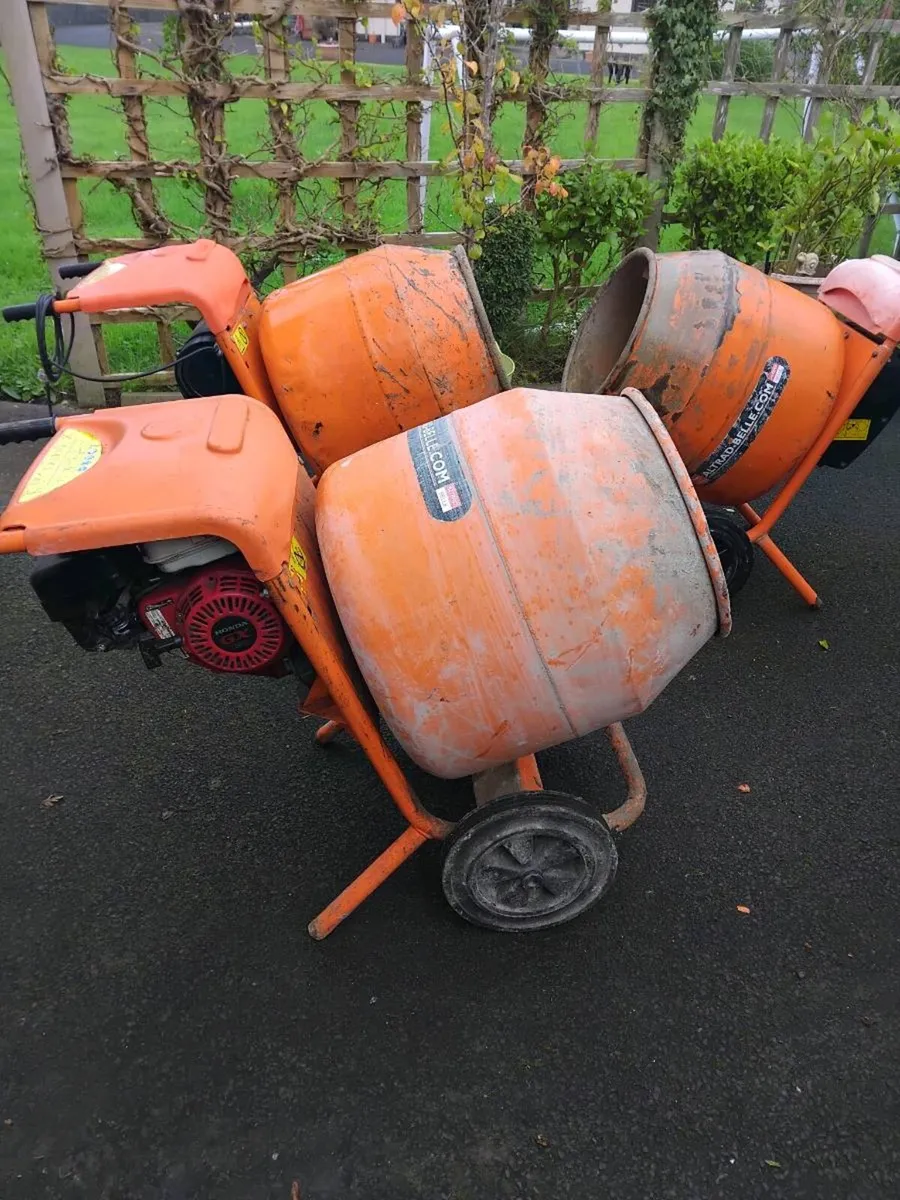 Cement mixers - Image 1