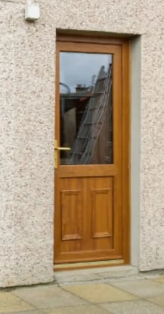 🌿LOTS OF DOORS AVAILABLE🌿LOOK @ MY ADD'S - Image 1
