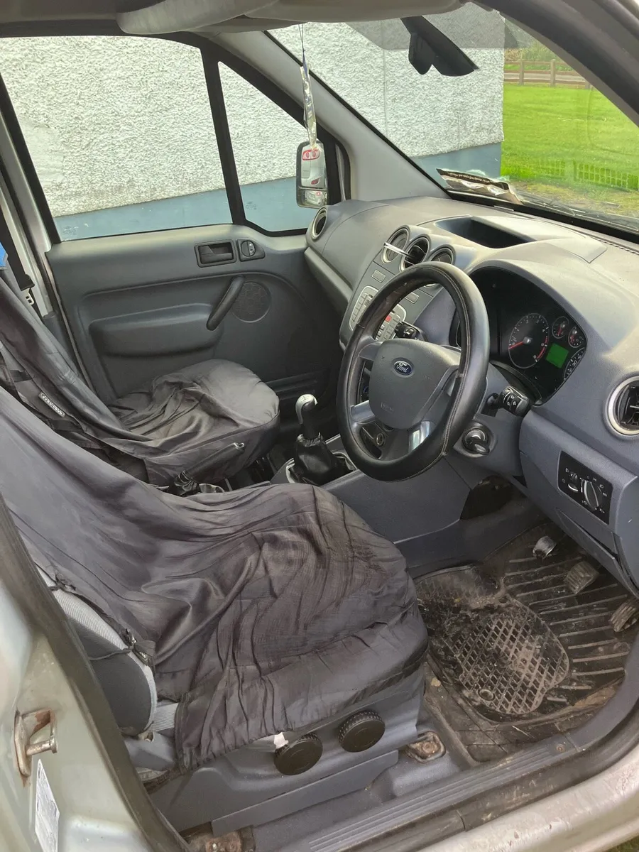 Ford transit connect - Image 4