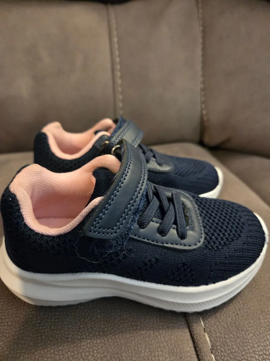 Runners - Image 2