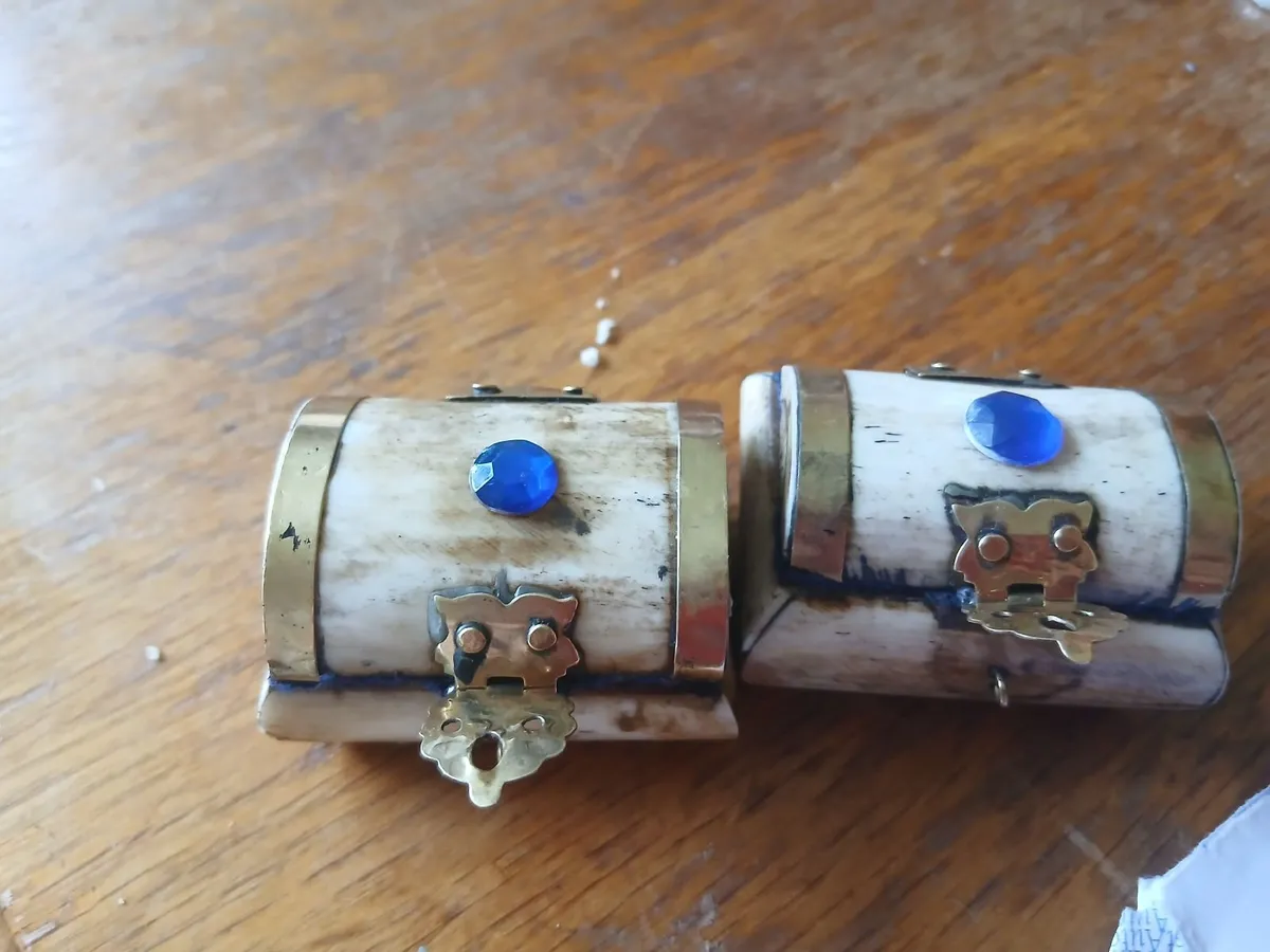 Vintage miniature trinket - Image 3