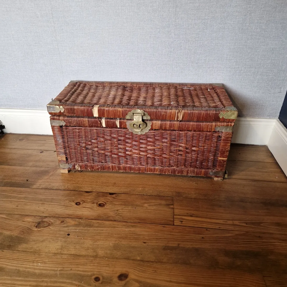 Wicker Storage chest - Image 1