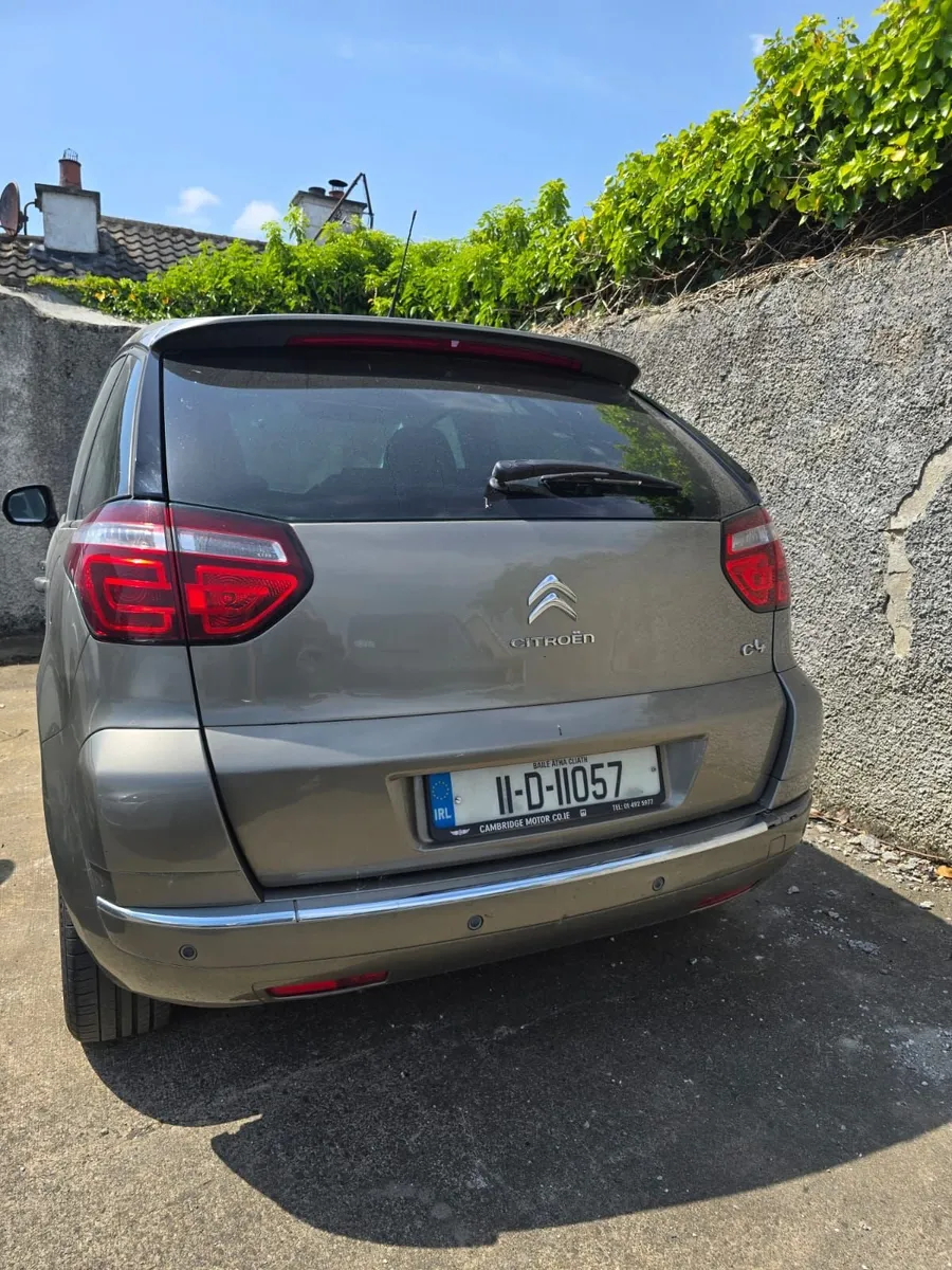 Citroën C4 Picasso 2011 - Image 2