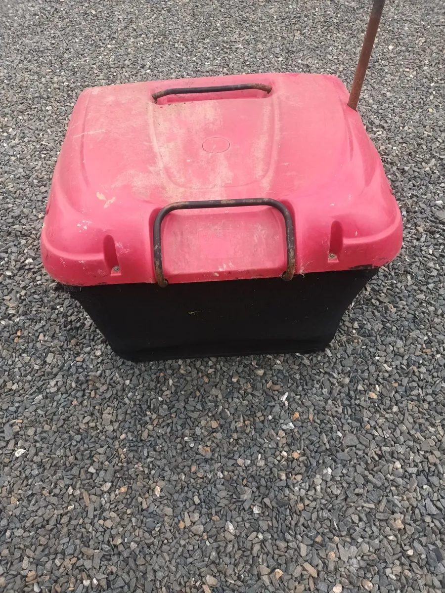 Grassbox - Image 1