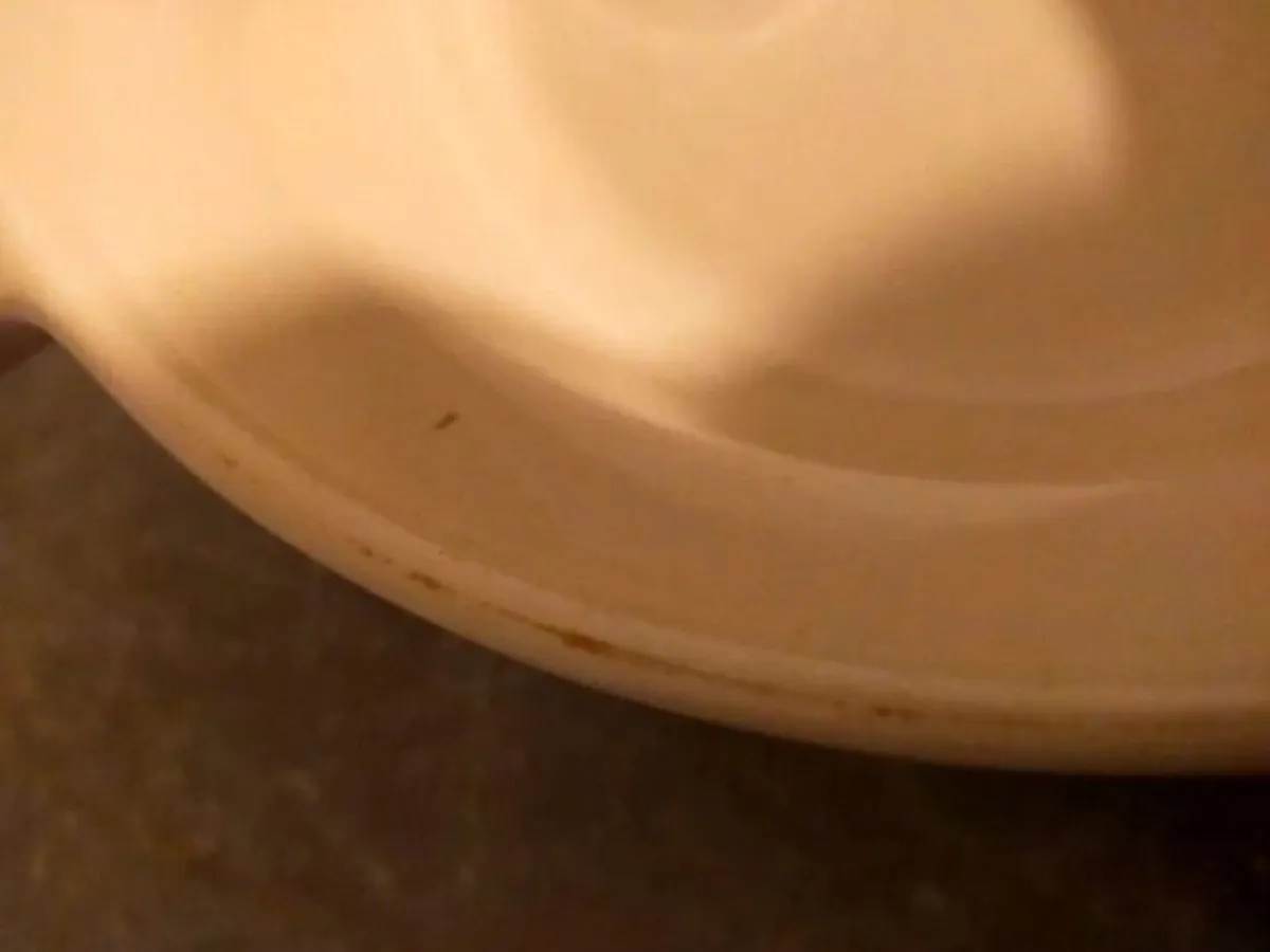 Le Creuset Pink Batter Bowl - Image 3