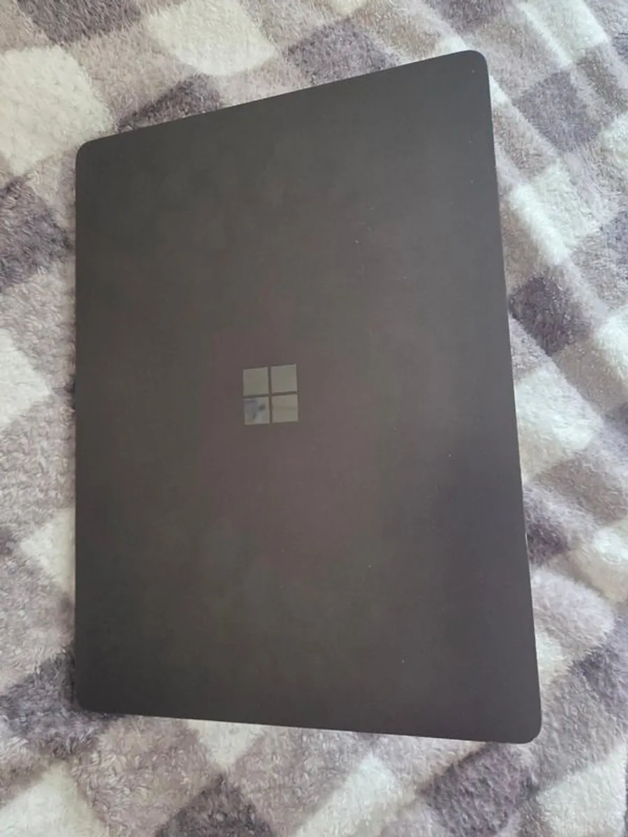 surface laptop 7 (intel) - Image 2