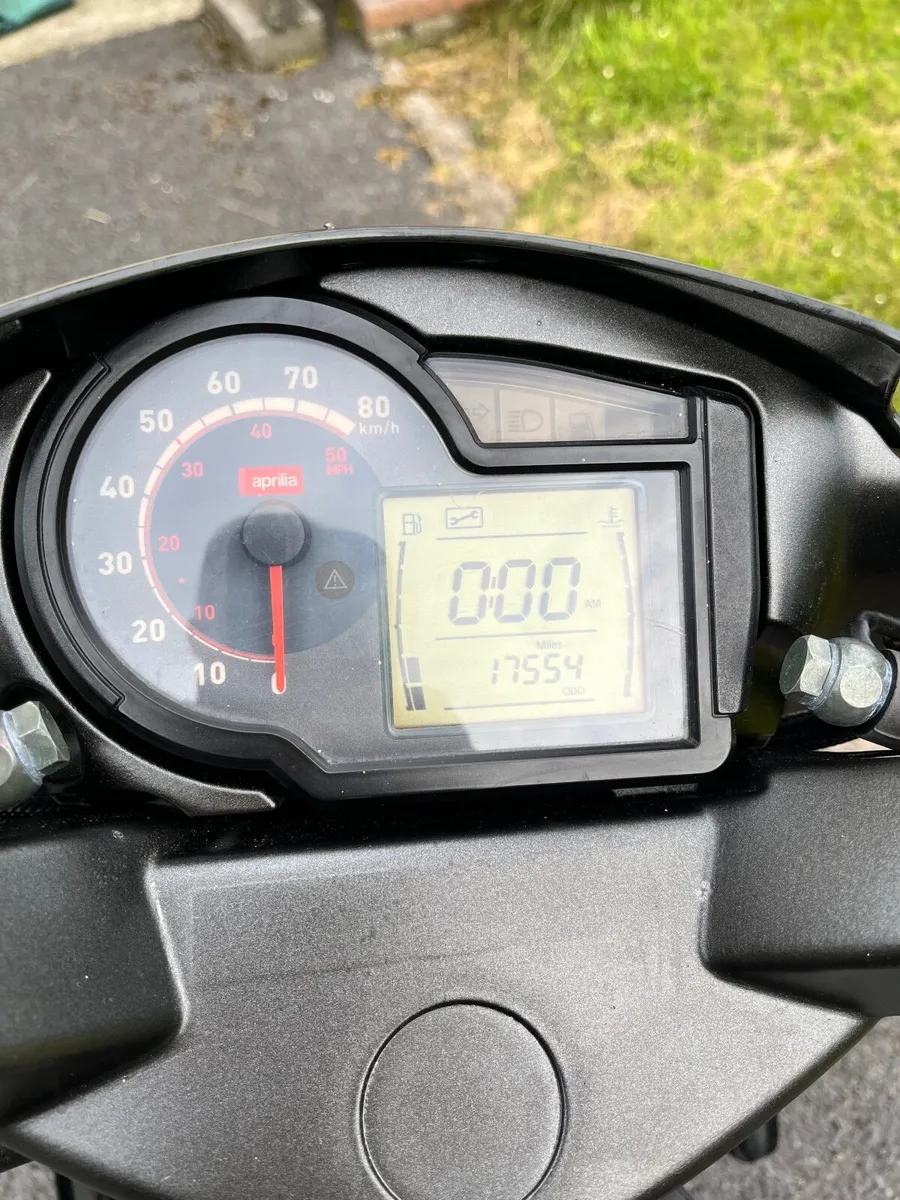 Aprilia SR50  2006 - Image 3