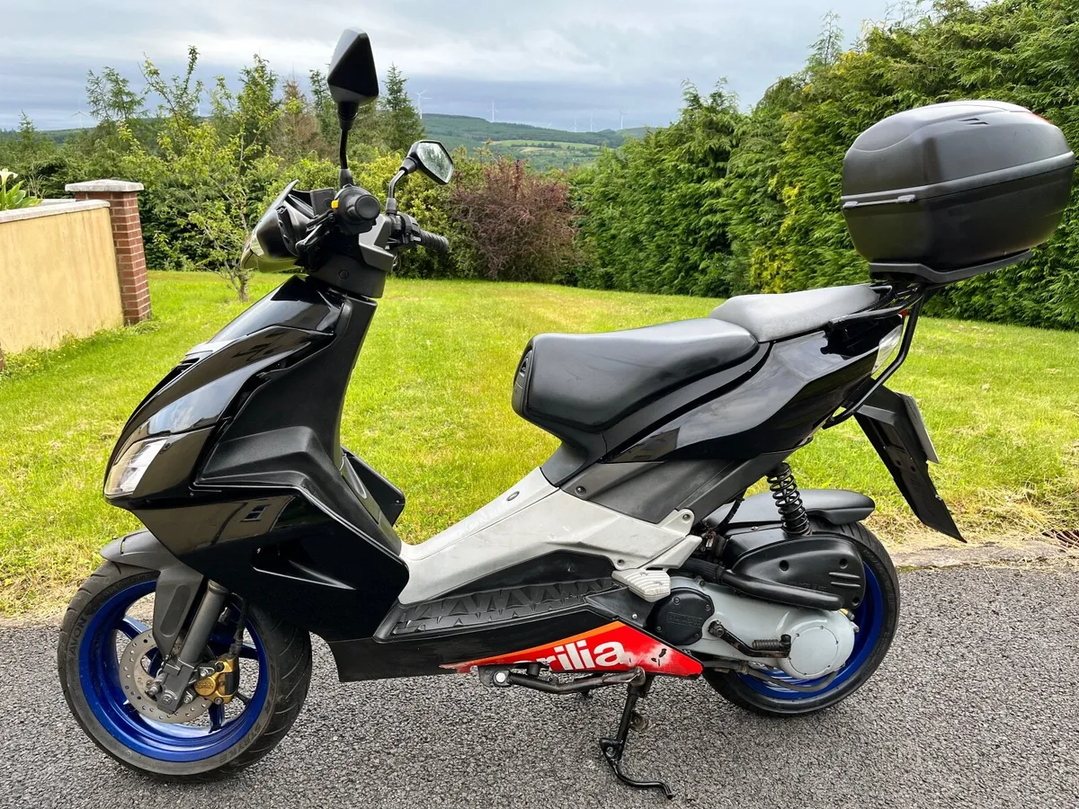 Aprilia SR50  2006 - Image 1