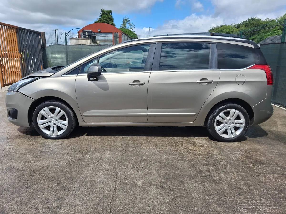 162 Peugeot 5008  Diesel 7 Seater - Image 2