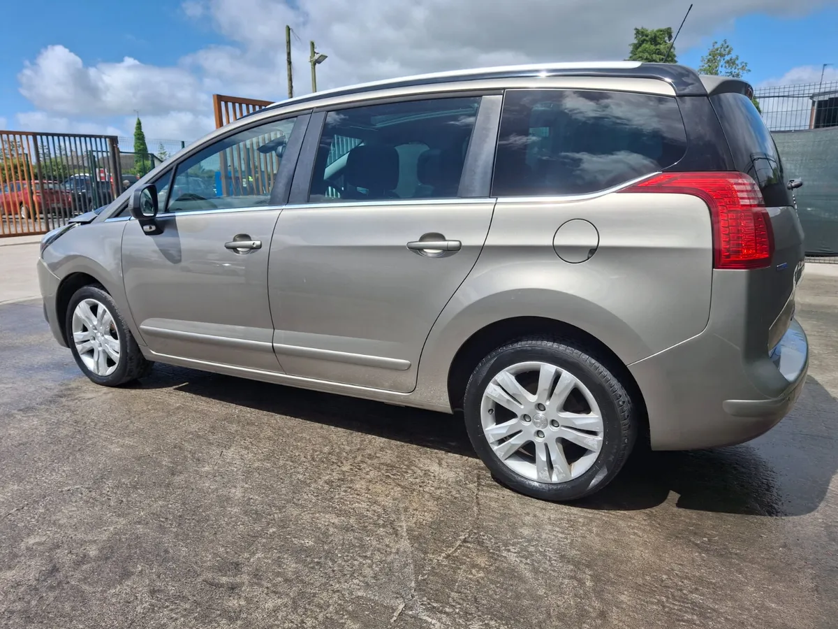 162 Peugeot 5008  Diesel 7 Seater - Image 4