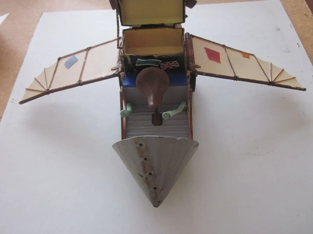 Chicken Run Rocky's Flying Machine Action Figure - Image 2