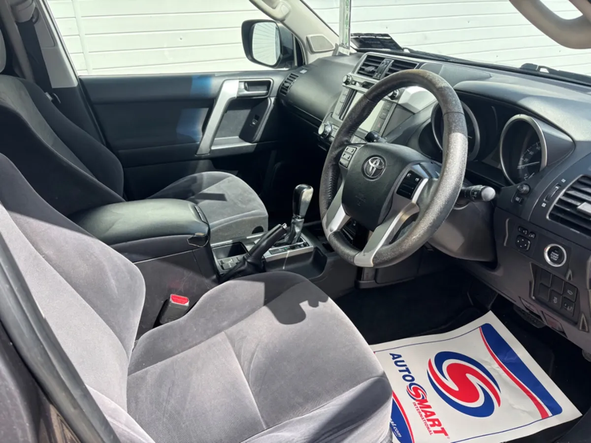 Toyota Land Cruiser COM LC SWB COMMERCIAL 2DR AUTO - Image 2
