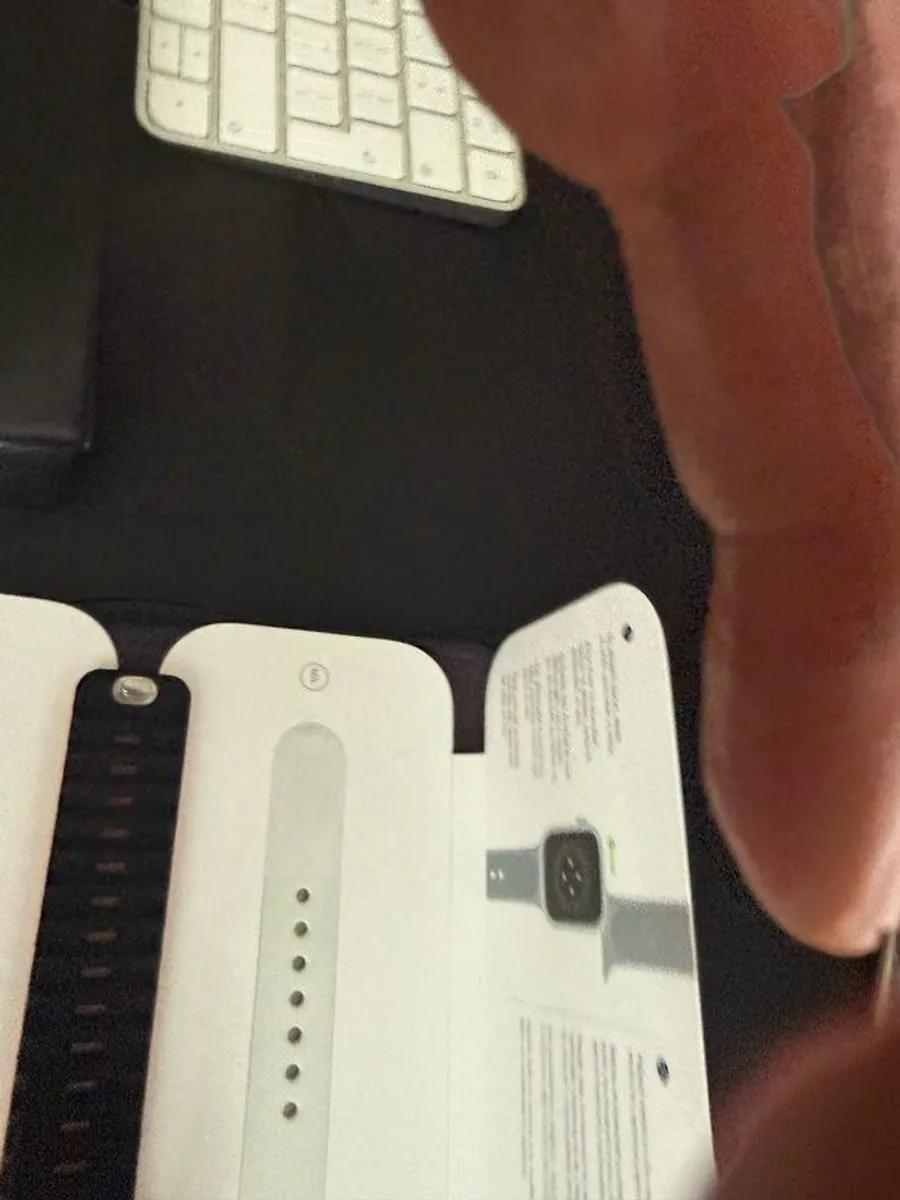 Apple Watch 8 45mm. Charger & Original box included - Image 3