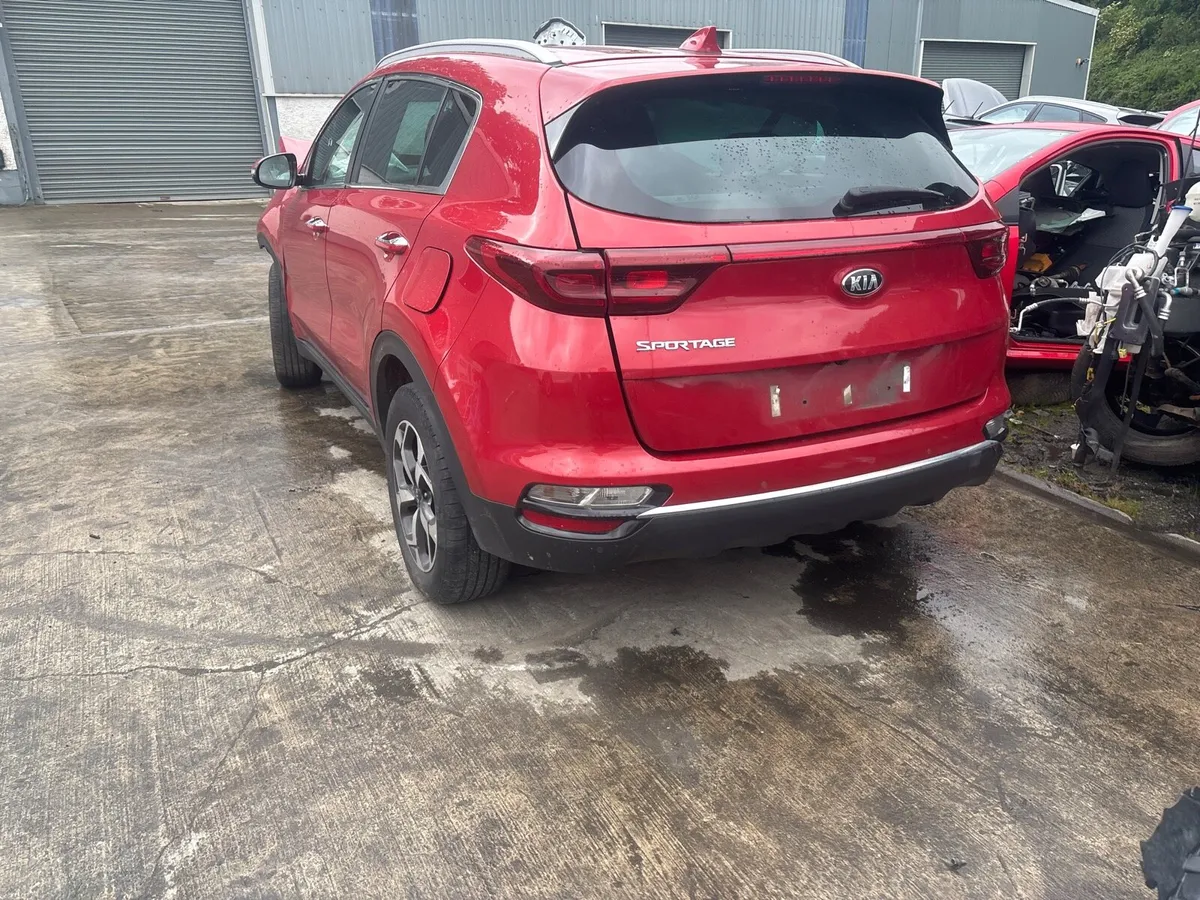 2019 Kia sportage for breaking - Image 2
