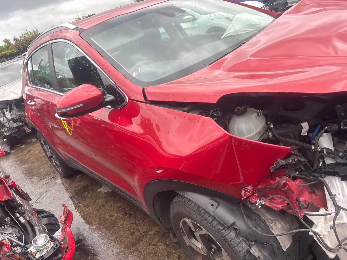 2019 Kia sportage for breaking - Image 4