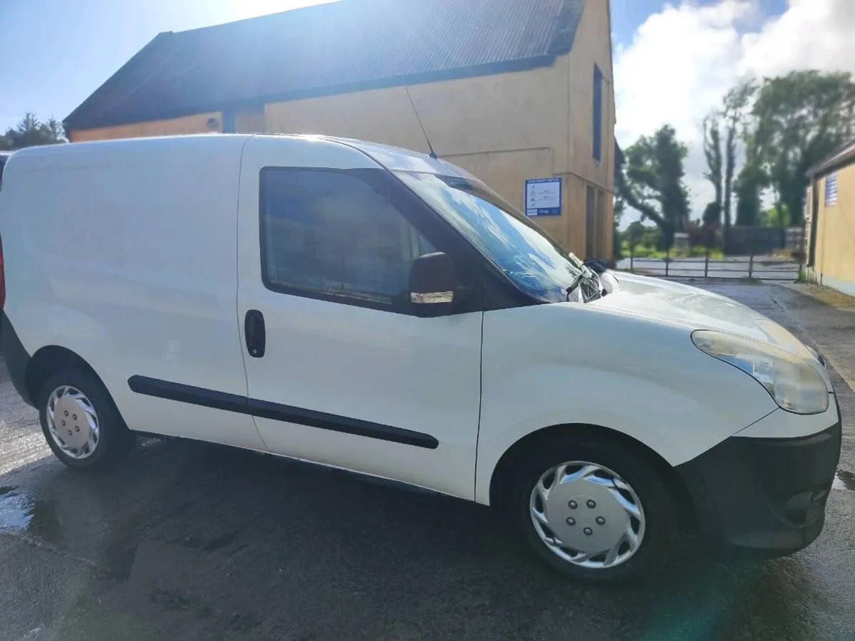 Van - Image 3
