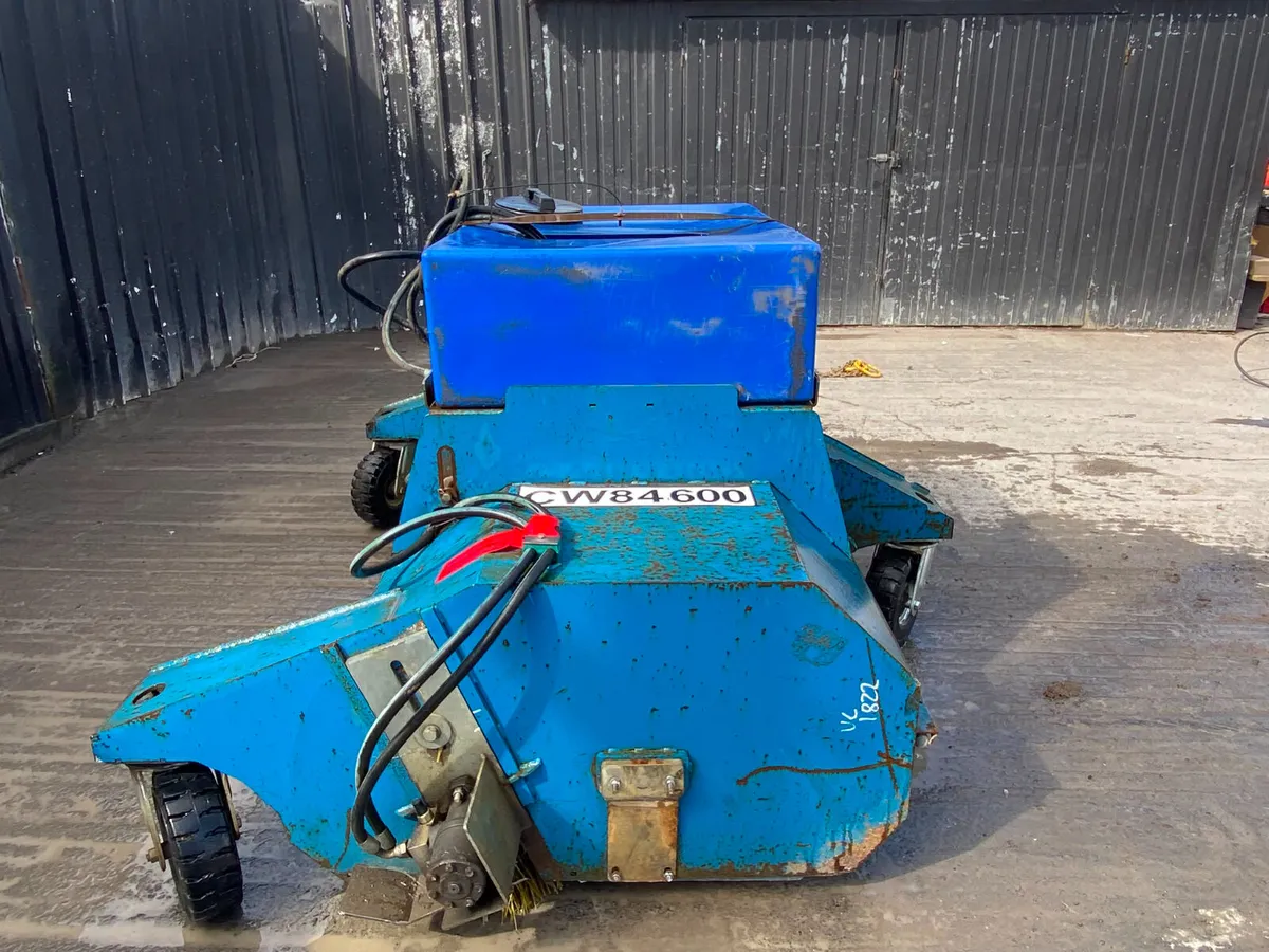 2020 Conquip Sweeper/Collector - Image 2