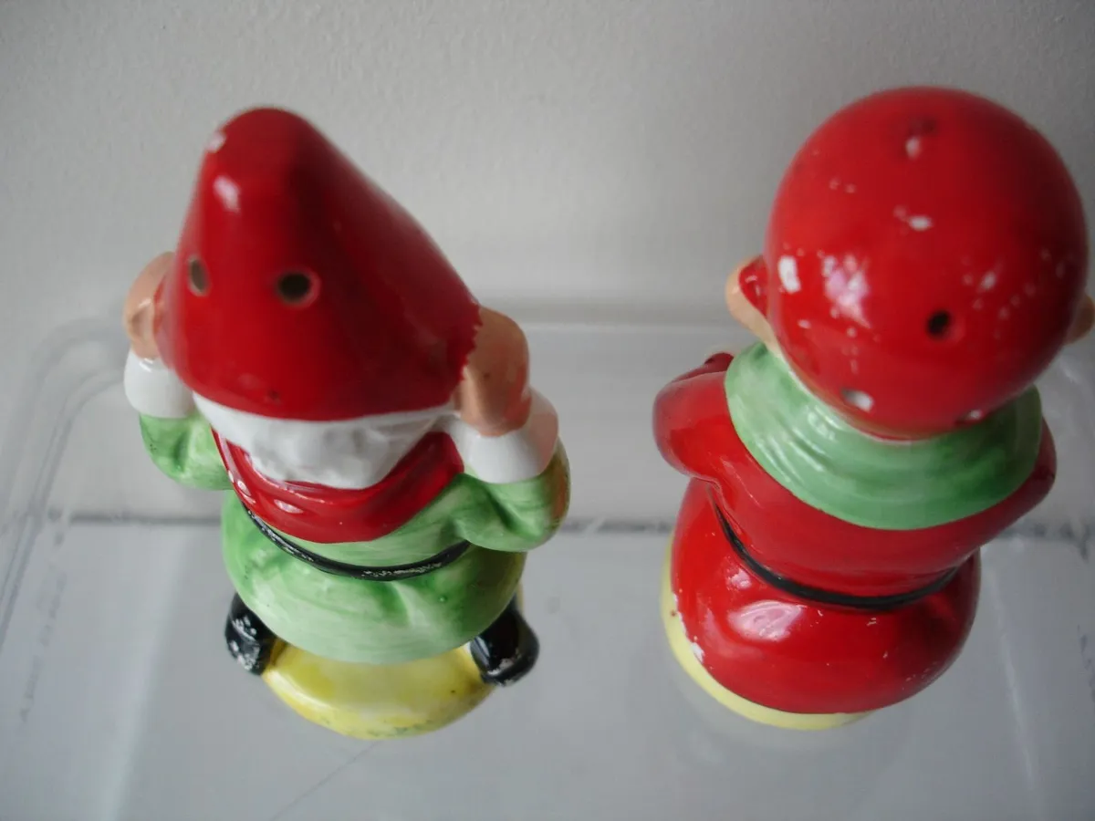 Vintage  Leprechaun Ceramic  Salt/Pepper Shakers - Image 3