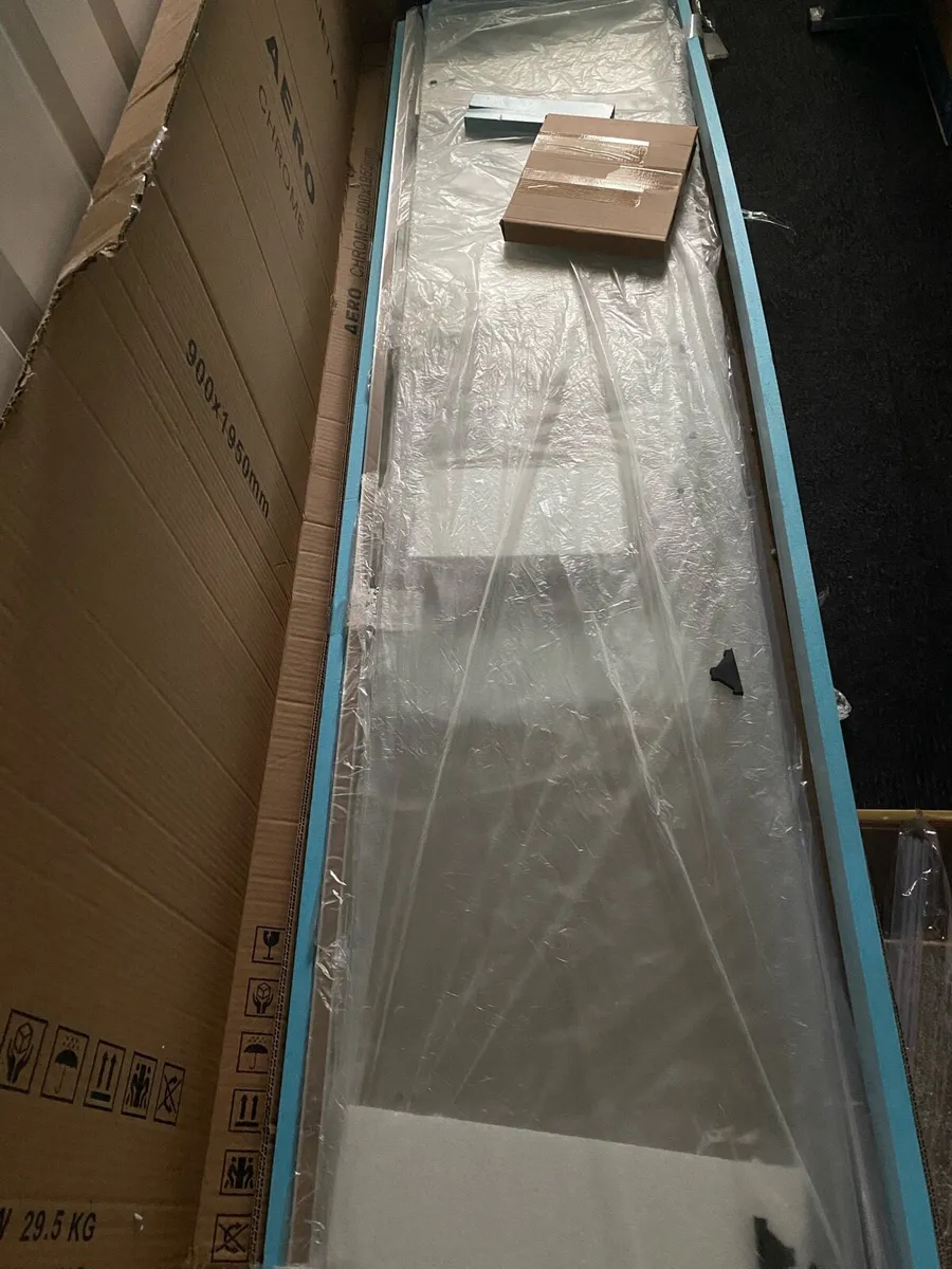 New Gulietta Aero Chrome Bi fold Glass Shower Door - Image 3