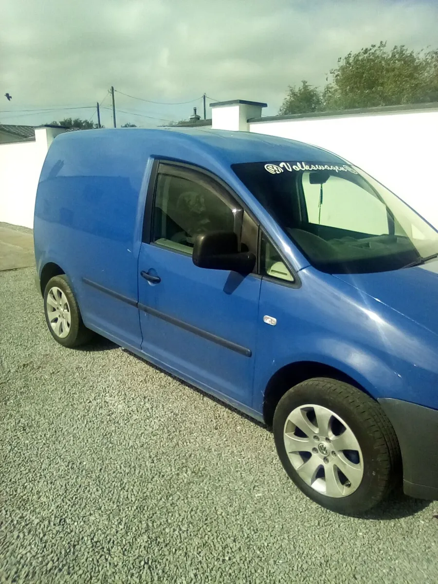 Volkswagen Caddy 2007 - Image 2
