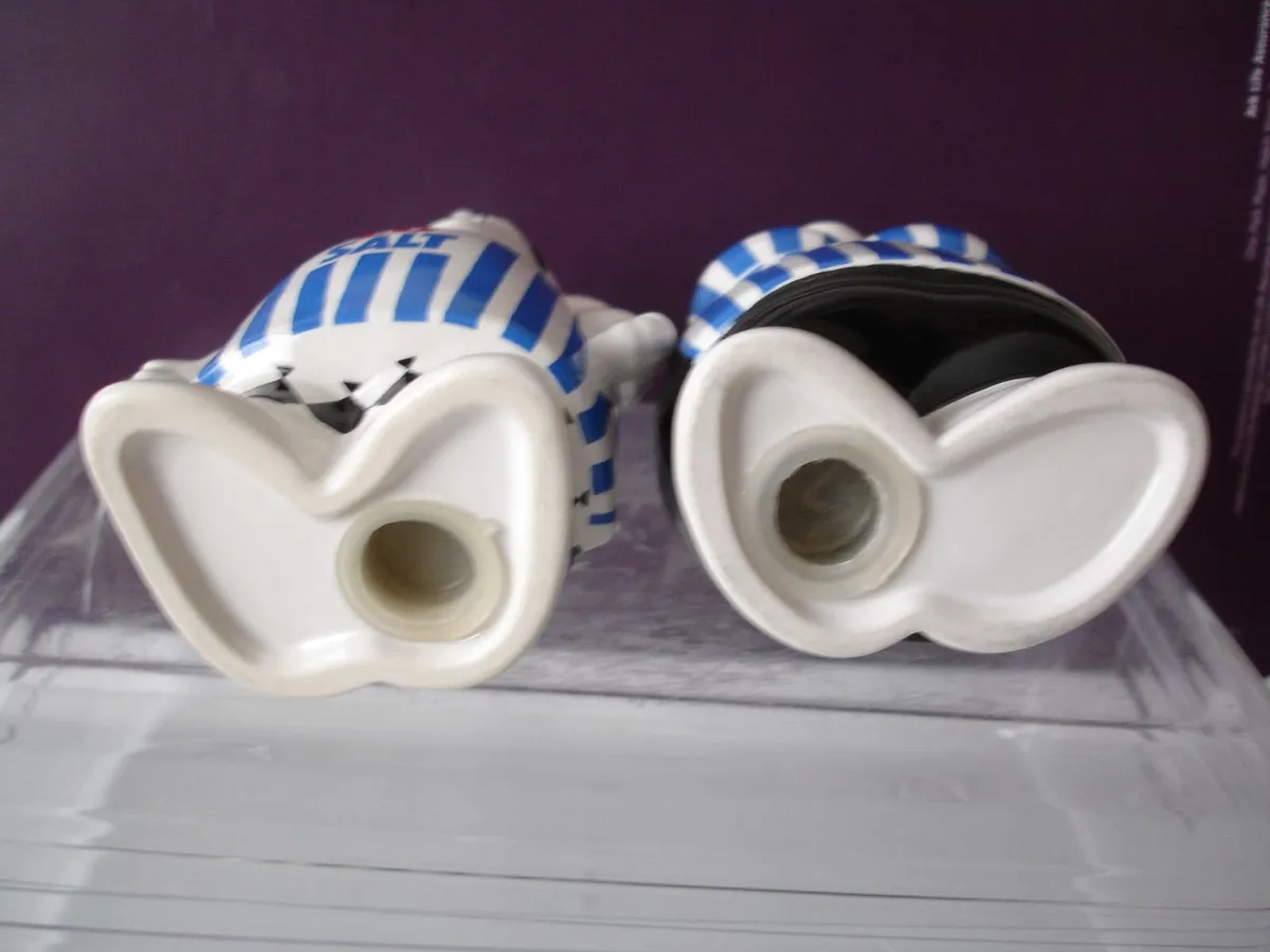 Mr/ Mrs Lo Salt Ceramic  S/P Shakers - Image 4