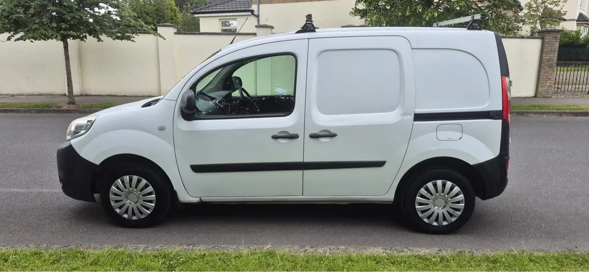 13 Renault Kangoo NEW DOE low mileage - Image 3