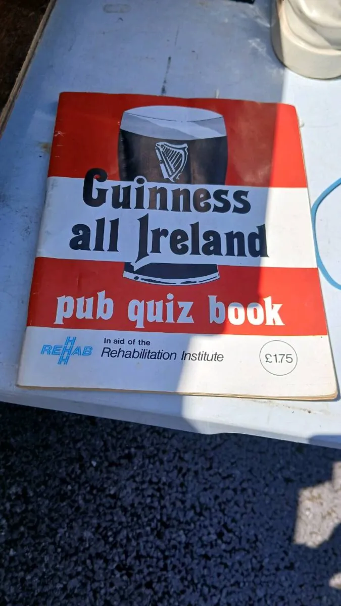 Guinness All Ireland Pub Quiz Book . - Image 1