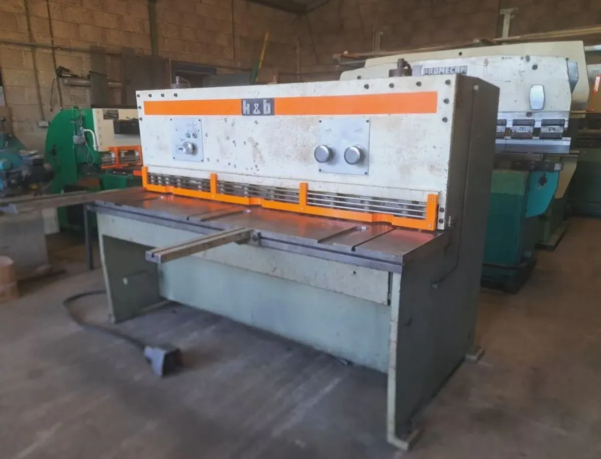 K&B HYDRAULIC GUILLOTINE - Image 1