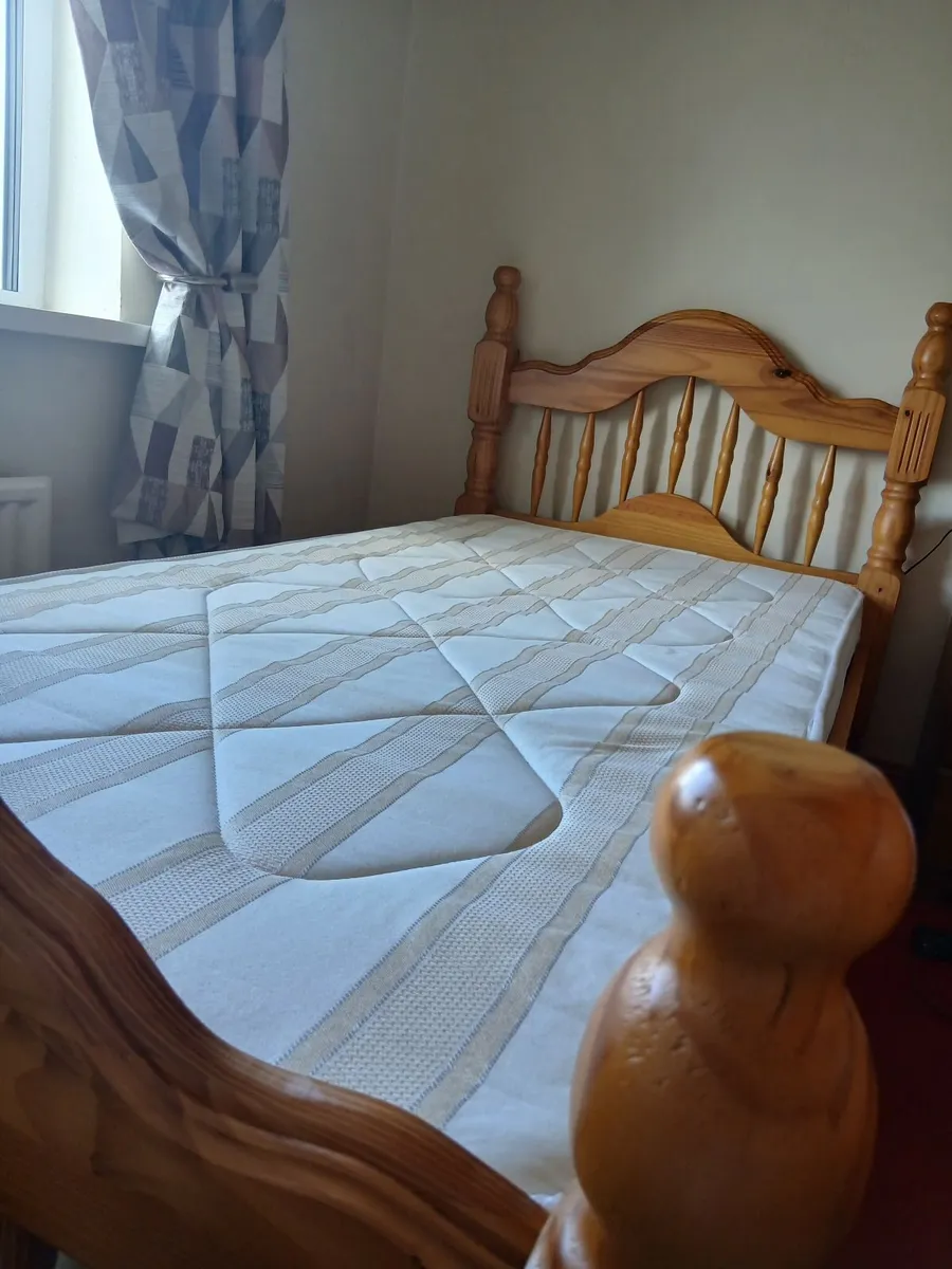 Single bed + mattress - Image 2
