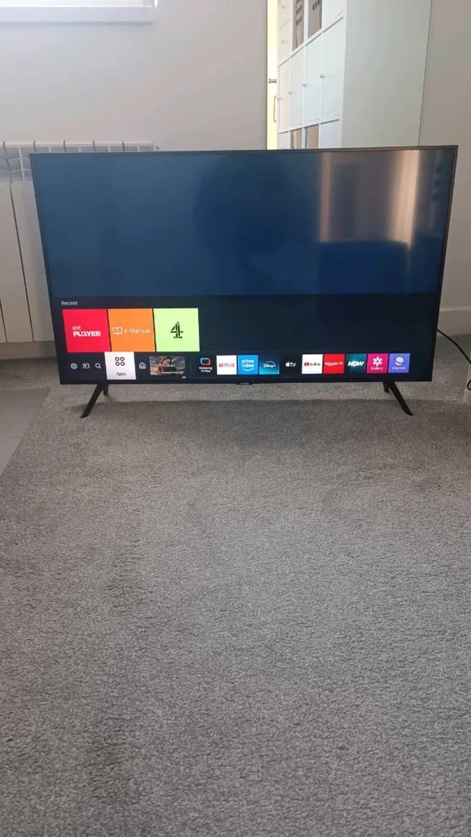 43inch Samsung 4K Ultra HD Smart TV - Image 1