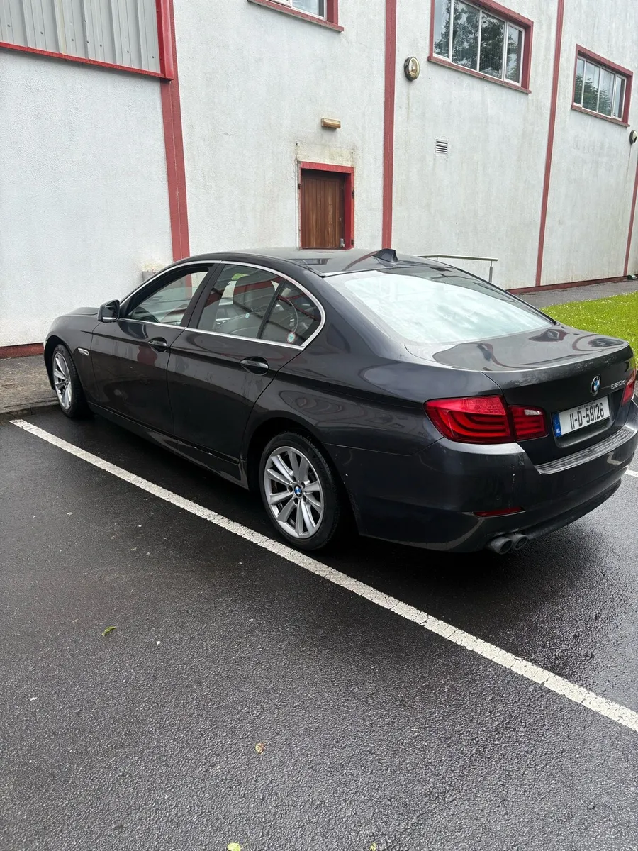 2011 bmw 520d - Image 1